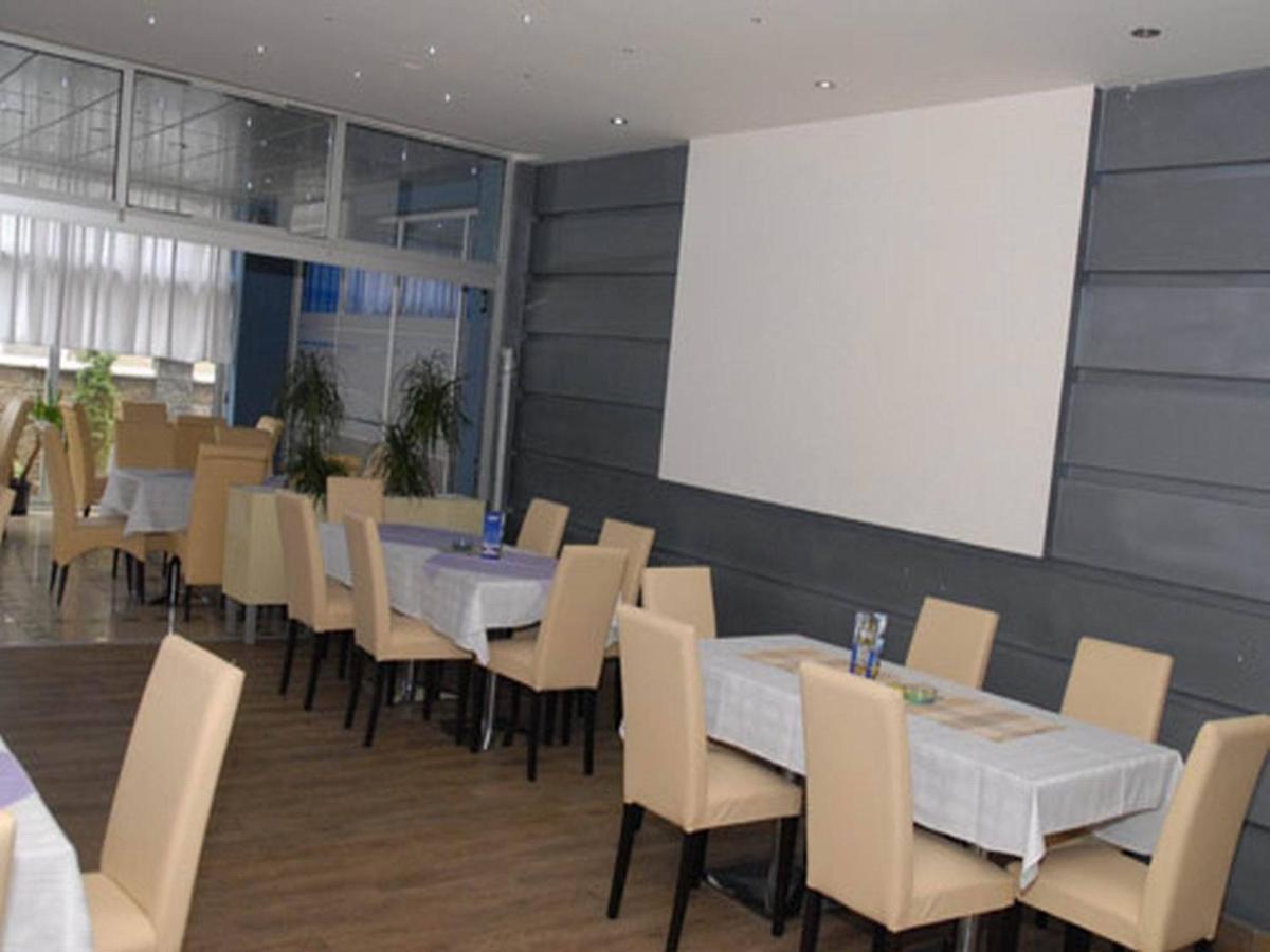 Hotel Novak Зворник Екстериор снимка