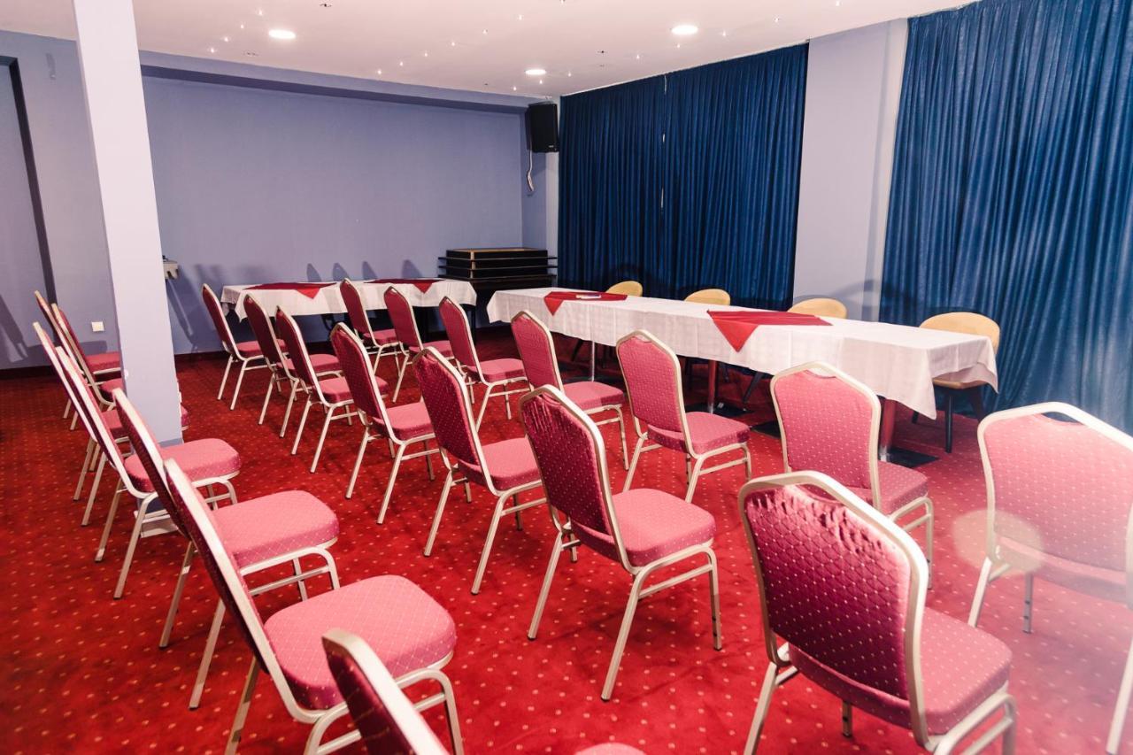 Hotel Novak Зворник Екстериор снимка