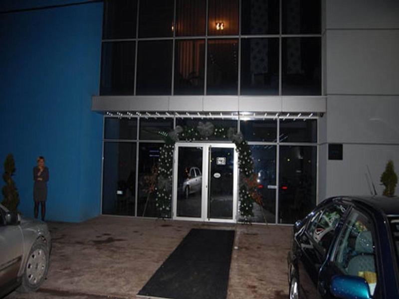 Hotel Novak Зворник Екстериор снимка
